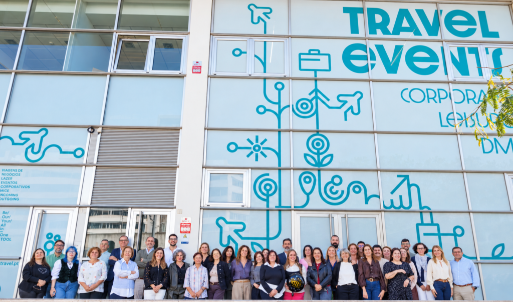 The Wide Travel and Events team in front of the Lisbon office